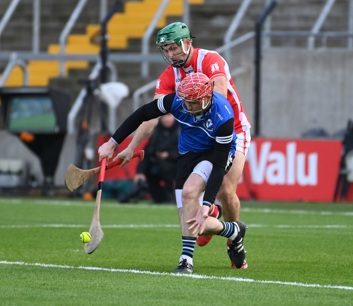 Sarsfields' goalkeeper Donnacha McCarthy is tackled by Imokilly's Adam Murphy. Picture: Eddie O'Hare Sarsfields' goalkeeper Donnacha McCarthy is tackled by Imokilly's Adam Murphy. Picture: Eddie O'Hare