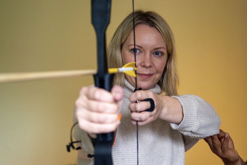  Emer Harrington takes aim.