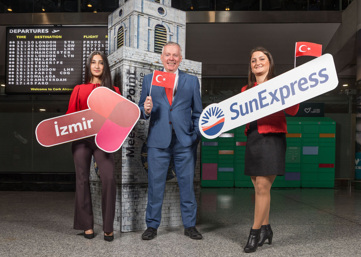 Pictured at the announcement of a new SunExpress service from Cork to Izmir, Türkiye were Cork Airport managing director, Niall MacCarthy with members of the Turkish community in Cork, Cansu Canpolat and Sinem Akcay. SunExpress is a joint venture airline between Lufthansa and Turkish Airlines and will operate the new route twice-weekly (Wednesday, Saturday) from May to October 2025. Picture: David Creedon