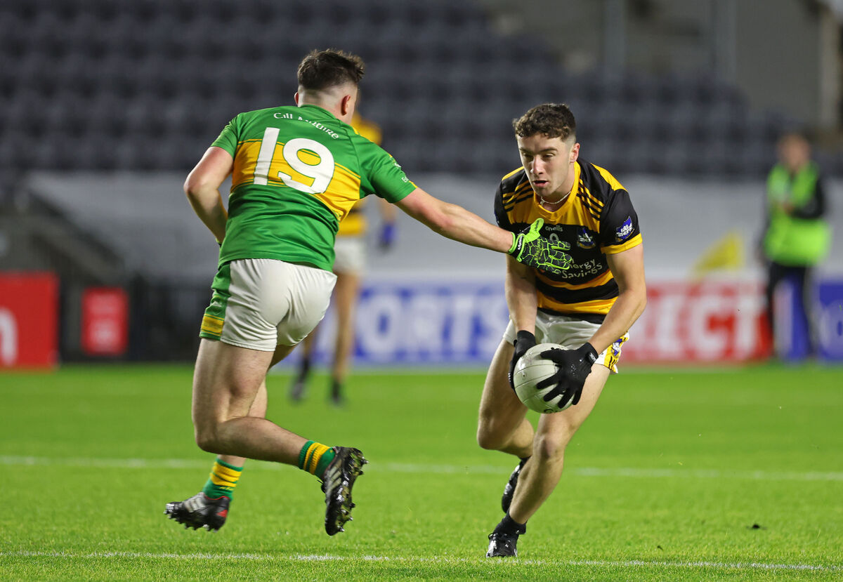  Conor Dodd, Canovee, takes on Aaron O'Mahony, Kilmurry, in the McCarthy Insurance Group Premier Junior final. Picture: Jim Coughlan.