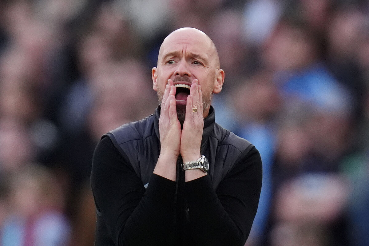 Manchester United manager Erik ten Hag reacts during the Premier League match at the London Stadium.