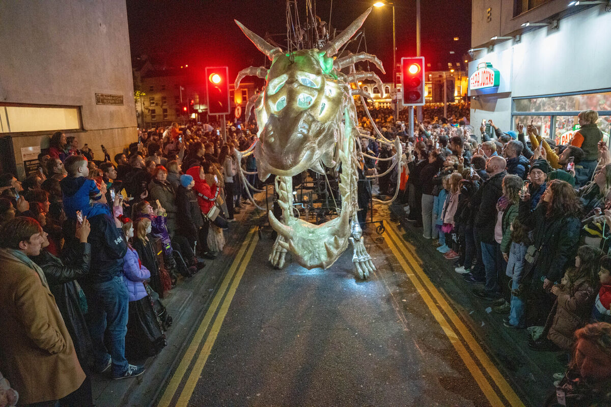 The dragon as in entered North Main street after its journey from Shandon. Picture: Noel Sweeney The dragon as in entered North Main street after its journey from Shandon. Picture: Noel Sweeney