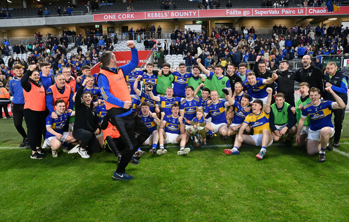 Kilshannig manager Denis Reen and players celebrate after defeating Aghabullogue. Picture: Eddie O'Hare Kilshannig manager Denis Reen and players celebrate after defeating Aghabullogue. Picture: Eddie O'Hare
