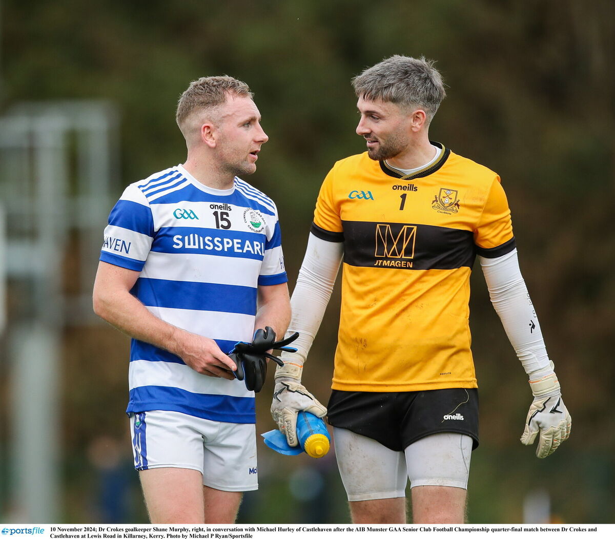 Dr Crokes goalkeeper Shane Murphy, right, in conversation with Michael Hurley of Castlehaven. Picture: Michael P Ryan/Sportsfile Dr Crokes goalkeeper Shane Murphy, right, in conversation with Michael Hurley of Castlehaven. Picture: Michael P Ryan/Sportsfile