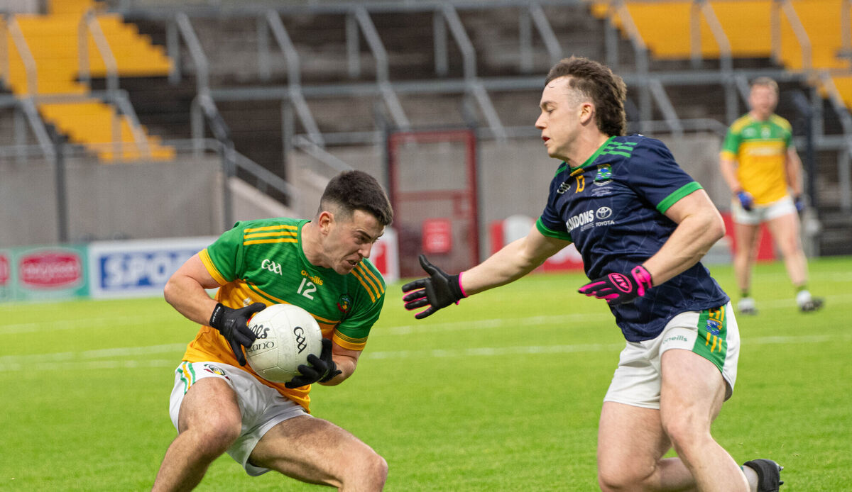 Boherbue's Gerry O'Sullivan keeps the ball away from Glanmire's Art Marron during the Intermediate A Football Championship final in Super Valu Pairc Ui Chaoimh Picture: Howard Crowdy Boherbue's Gerry O'Sullivan keeps the ball away from Glanmire's Art Marron during the Intermediate A Football Championship final in Super Valu Pairc Ui Chaoimh Picture: Howard Crowdy