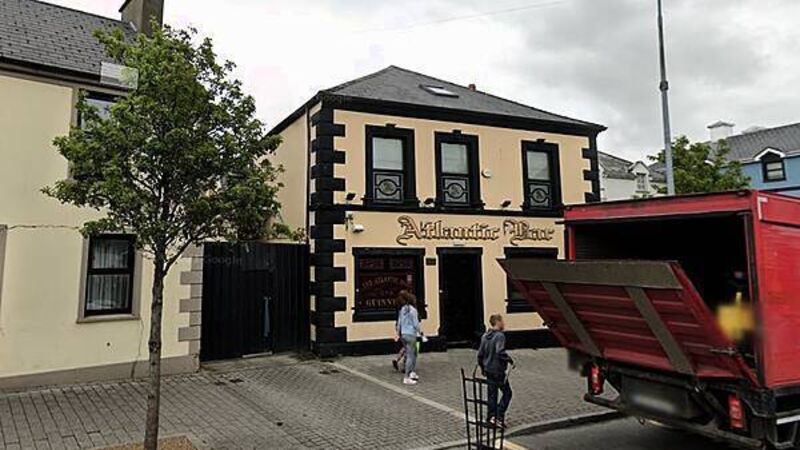 Man left with serious head injury after one-punch attack outside Donegal bar, court hears Man left with serious head injury after one-punch attack outside Donegal bar, court hears