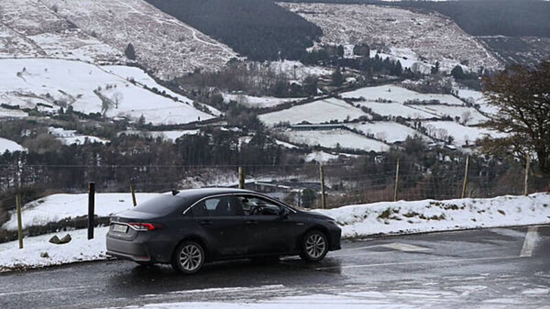 Chance of snow before Christmas as strong winds cause travel disruption Chance of snow before Christmas as strong winds cause travel disruption