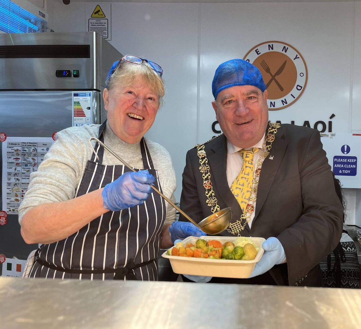 Caitríona Twomey, volunteer co-ordinator of Cork Penny Dinners, and the Lord Mayor of Cork, Green Party councillor Dan Boyle, serve up a take-away Christmas dinner. Picture: Donal O'Keeffe Caitríona Twomey, volunteer co-ordinator of Cork Penny Dinners, and the Lord Mayor of Cork, Green Party councillor Dan Boyle, serve up a take-away Christmas dinner. Picture: Donal O'Keeffe