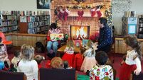 Surprise visitor to weekly Mayfield story time event