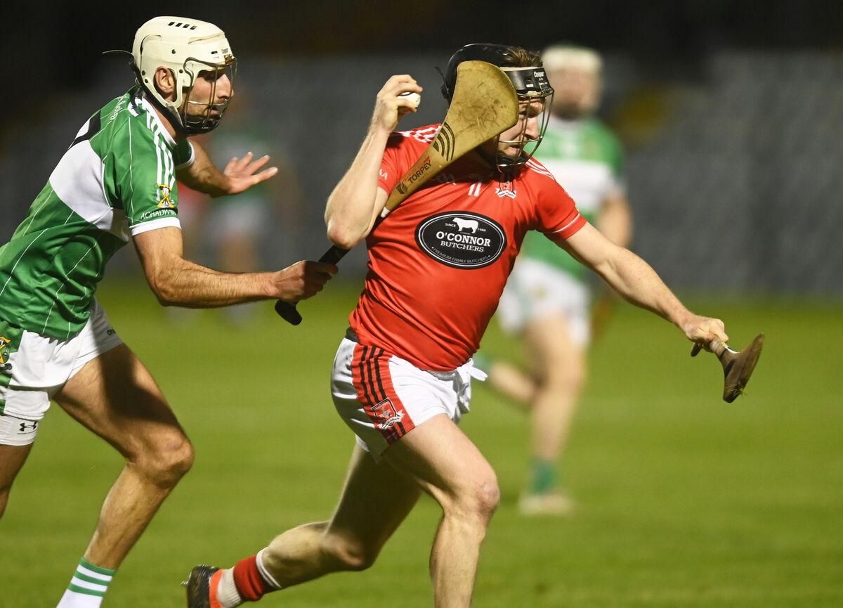 Mayfield's Nicky Kelly breaks from Aghabullogue's Michael Dennehy during the Co-Op Superstores Cork IAHC at Pairc Ui Rinn. Picture; Eddie O'Hare Mayfield's Nicky Kelly breaks from Aghabullogue's Michael Dennehy during the Co-Op Superstores Cork IAHC at Pairc Ui Rinn. Picture; Eddie O'Hare
