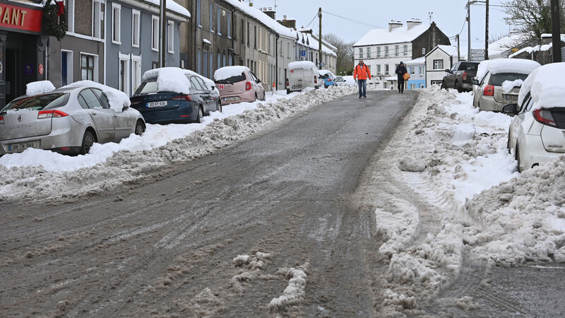 Thousands of properties still without power in Cork as weather warnings remain in place 