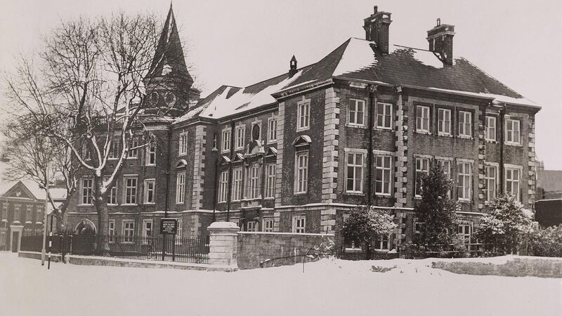 Custom House, school, gallery and hideout: The characters of Emmet Place and the Crawford 
