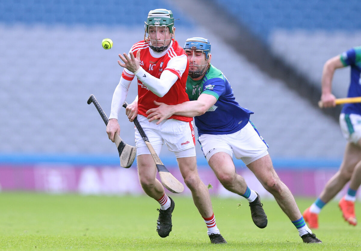 Watergrasshill's Shane O'Regan pops a pass. Picture: INPHO/Tom Maher