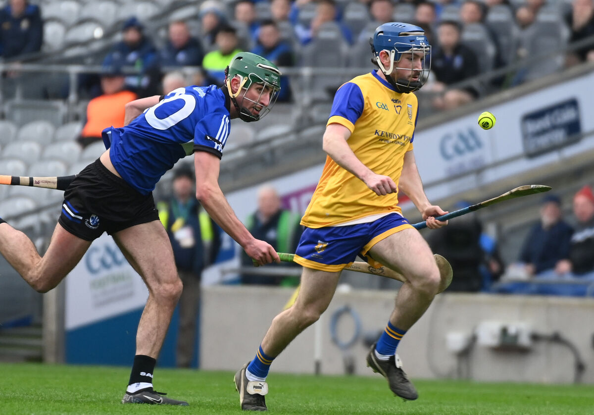 Na Fianna's Ciaran Stacey breaks from Sarsfields' Cillian Roche. Picture: Eddie O'Hare Na Fianna's Ciaran Stacey breaks from Sarsfields' Cillian Roche. Picture: Eddie O'Hare