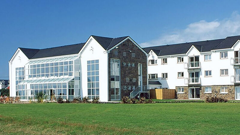 Mother devastated after Ukrainian refugees told to leave Cork hotel Mother devastated after Ukrainian refugees told to leave Cork hotel
