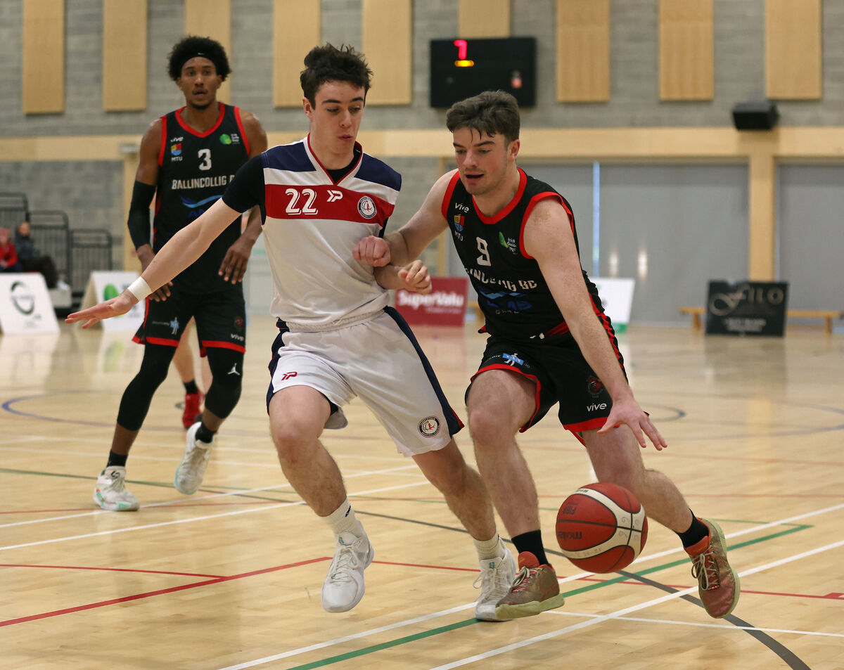  Sean O'Flynn, Irish Guide Dogs Ballincollig, taking on Daire Murray, Templeogue. Picture: Jim Coughlan.