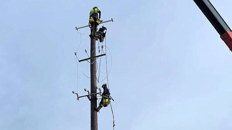 101,000 remain without power in Northern Ireland after Storm Éowyn 101,000 remain without power in Northern Ireland after Storm Éowyn