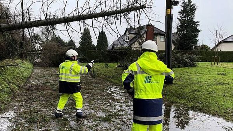 Storm Éowyn: Stormont leaders urge energy firm to compensate those without power Storm Éowyn: Stormont leaders urge energy firm to compensate those without power