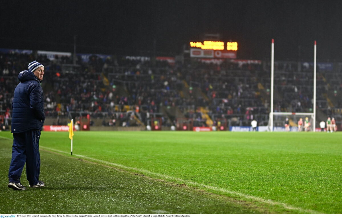 Limerick manager John Kiely watches proceedings late in the game. Picture: Piaras Ó Mídheach/Sportsfile Limerick manager John Kiely watches proceedings late in the game. Picture: Piaras Ó Mídheach/Sportsfile