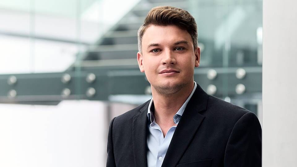 Inglot CEO Grzegorz Inglot. Inglot CEO Grzegorz Inglot.