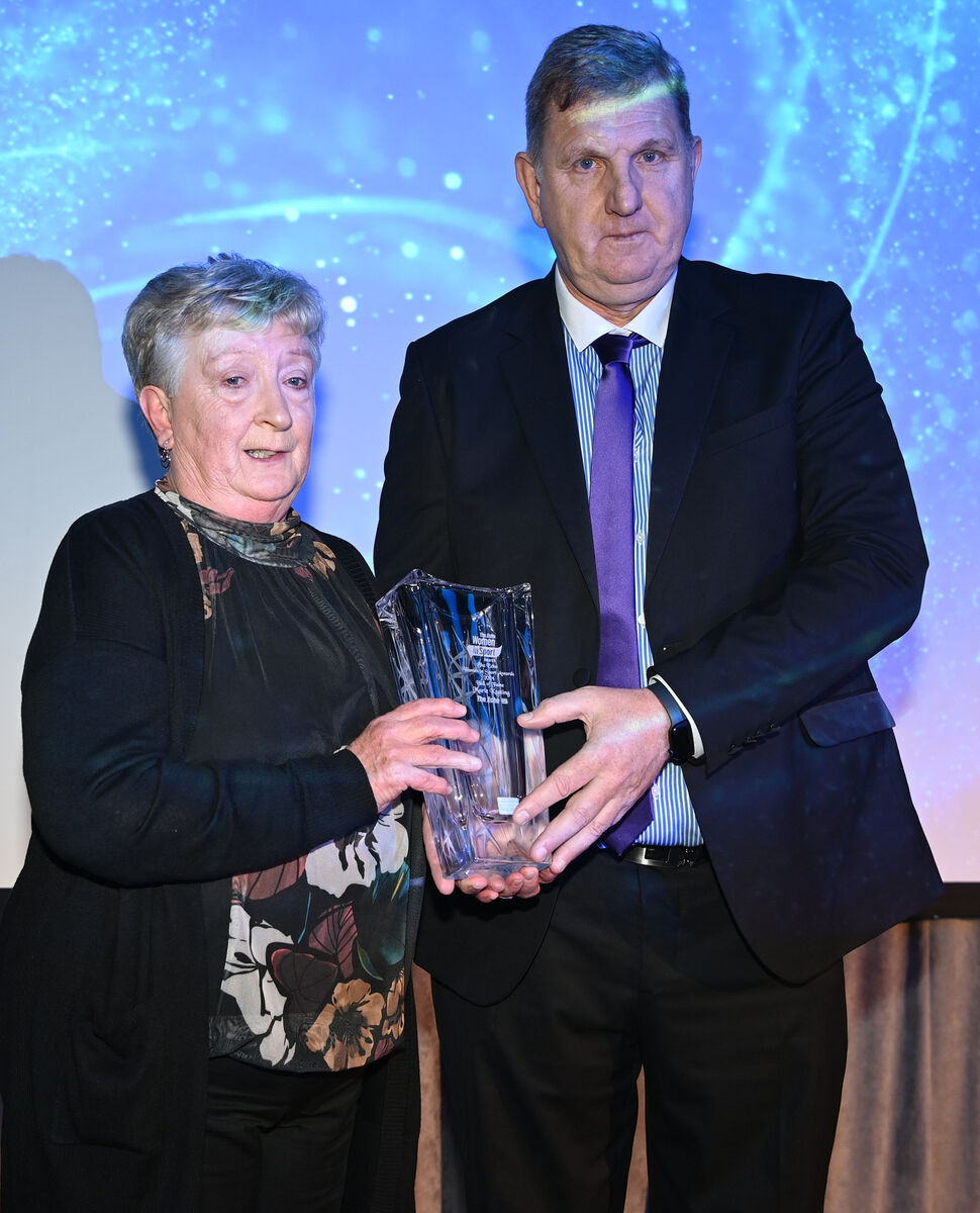 John McHale, sports editor The Echo presents, Marie Keating with the Hall of Fame award at The Echo Women in Sport Awards at the Metropole Hotel. Picture: Eddie O'Hare John McHale, sports editor The Echo presents, Marie Keating with the Hall of Fame award at The Echo Women in Sport Awards at the Metropole Hotel. Picture: Eddie O'Hare