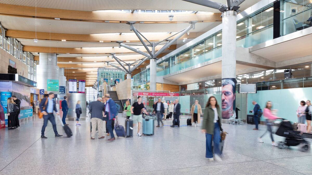 Call for more buses to serve Cork Airport 