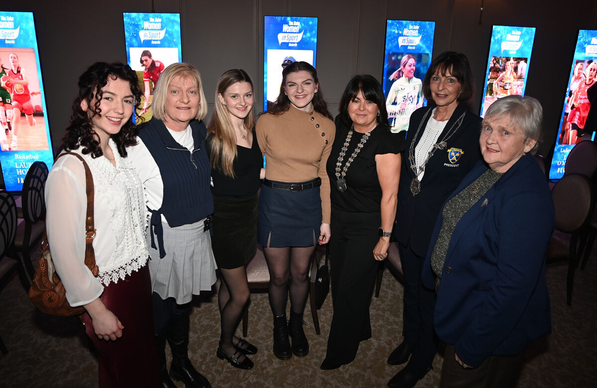 Joy Sampson, centre, with Eimear Hallahan, Anne, Kate and Joy Sampson, Jneny O'Driscoll, president Cork Harlequins; Nicky Stokes, president Munster Hockey branch, and Alice Browne, Munster branch. Picture: Eddie O'Hare Joy Sampson, centre, with Eimear Hallahan, Anne, Kate and Joy Sampson, Jneny O'Driscoll, president Cork Harlequins; Nicky Stokes, president Munster Hockey branch, and Alice Browne, Munster branch. Picture: Eddie O'Hare