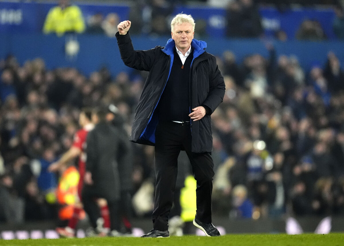 Everton manager David Moyes applauds the fans after the final whistle in the Premier League match at Goodison Park, Liverpool. 