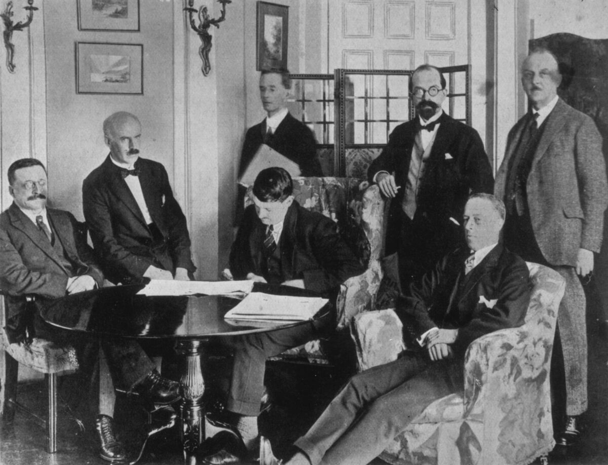 The Irish delegation on the day that the treaty forming the Irish Free State and partitioning the country was signed. (From left) Arthur Griffith, Eamonn Duggan, Erskine Childers, Michael Collins, George Gavan Duffy, Robert Barton and John Chartres. Photo: Topical Press Agency/Getty Images