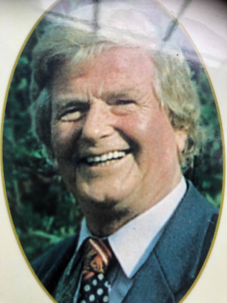 Chris's dad Larry Roche passed away in the care of Galway Hospice. Chris's dad Larry Roche passed away in the care of Galway Hospice.