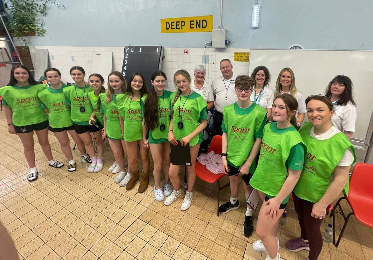 Senior Squad swimmers step up to officiate at the SWSC Masters Gala. Photo: Anne Marie Nolan. MH 