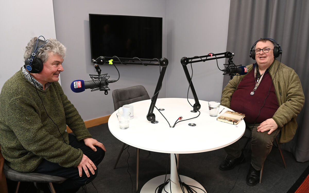 Tá John le clos ag caint le Concubhar Ó Liatháin ar phodchraoladh nua Gaeilge atá eisithe an tseachtain seo le h-aghaidh Seachtain na Gaeilge.