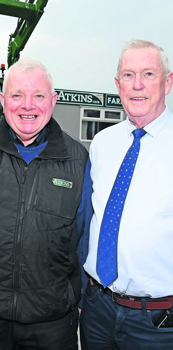 Jerry Dorgan (left) and Denis Buckley with their 50th anniversary cake. 	Picture: Eddie O’Hare
                    