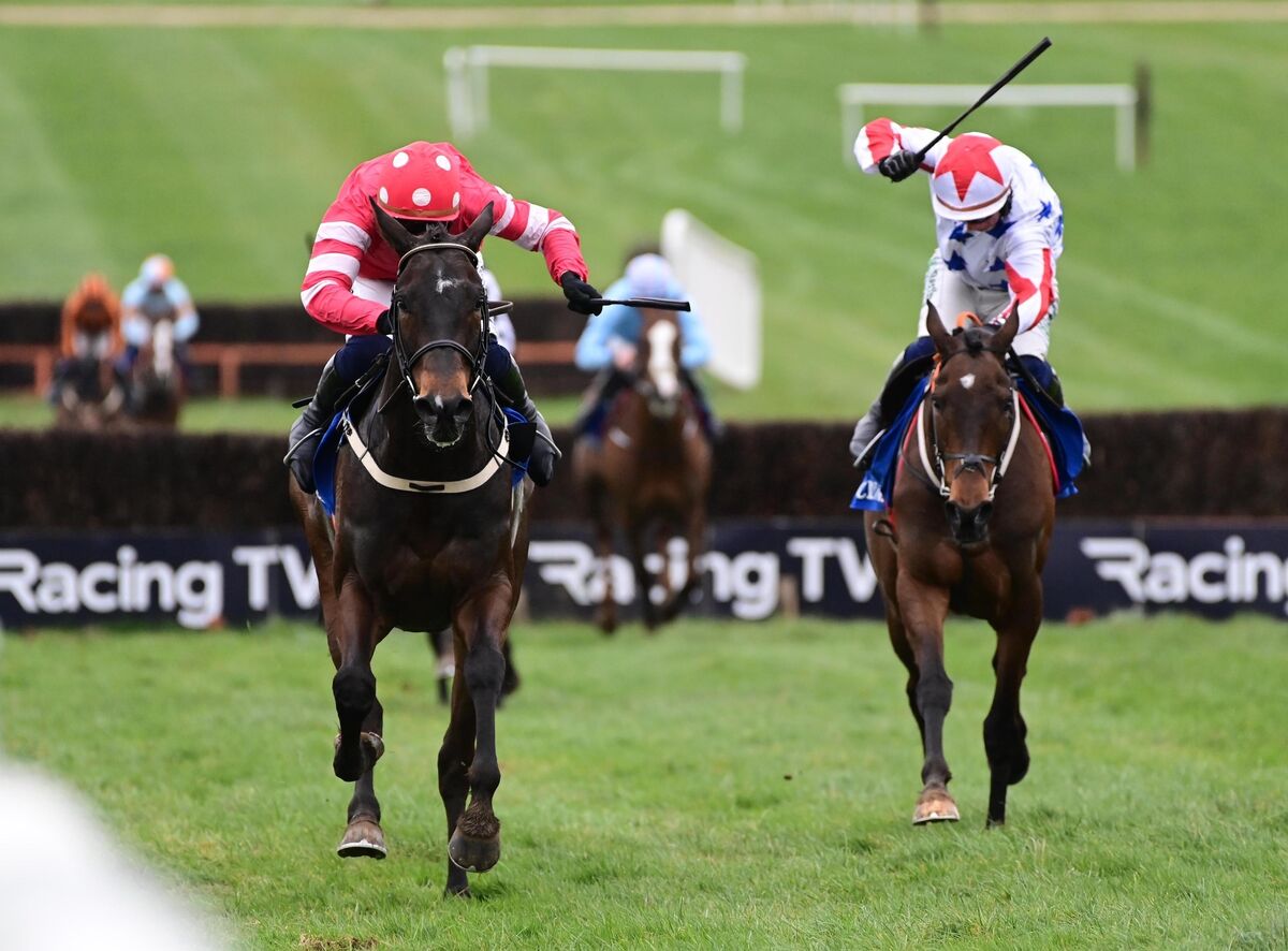 Lombron Paul Townend win the Ballymaccarbry Beginners Steeplechase. Picture: Healy Racing. Lombron Paul Townend win the Ballymaccarbry Beginners Steeplechase. Picture: Healy Racing.