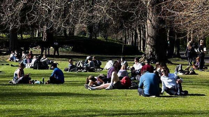 Clocks go forward tonight as Met Éireann forecasts warm sunshine in the week ahead Clocks go forward tonight as Met Éireann forecasts warm sunshine in the week ahead