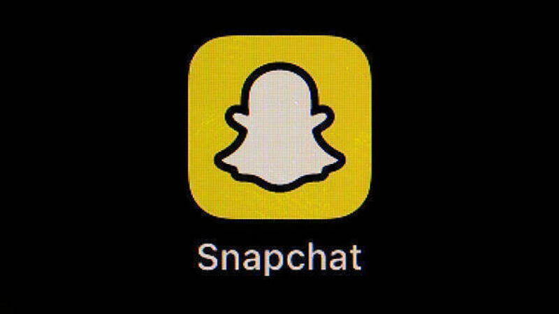 Man (39) jailed for sending sexual photos to more than 100 teen girls on Snapchat