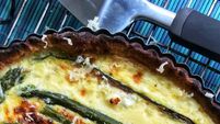 Weekend Foodie: An elegant quiche with tasty buns for the Easter weekend