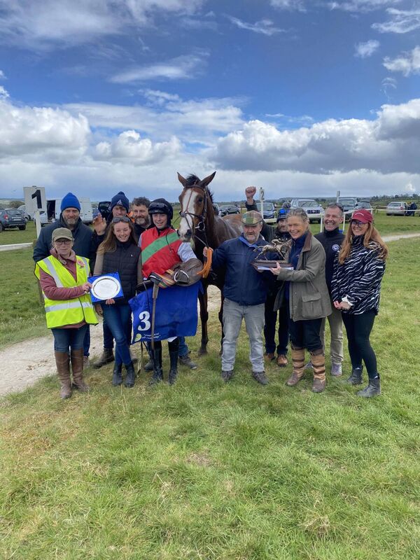 Winning connections of Howsmenoftomorrow pictured with Dungourney jockey Michael Kenneally after his outstanding treble on the day. 