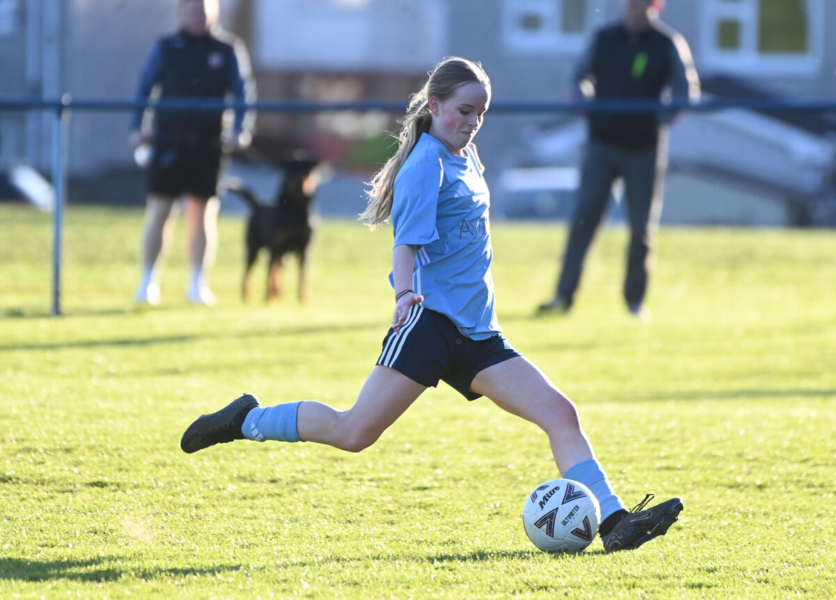  Mia Mulconry, Avondale United, was unlucky when this long-range effort hit the crossbar against Springfield Ramblers.