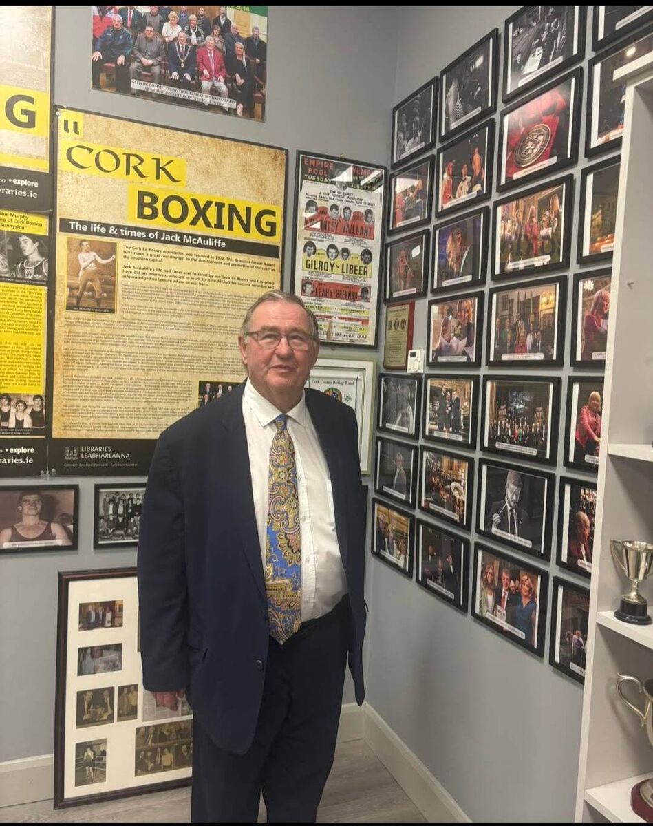 Councillor Noel O'Flynn enjoying his visit to the Tomas MacCurtin Boxing Museum located in the Glen Boxing Club.