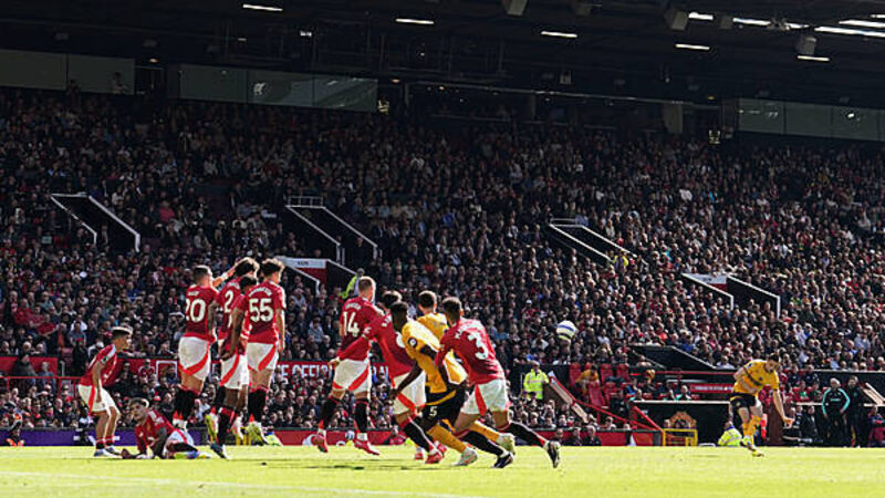 Pablo Sarabia free-kick stuns Man Utd as Wolves seal historic league double Pablo Sarabia free-kick stuns Man Utd as Wolves seal historic league double