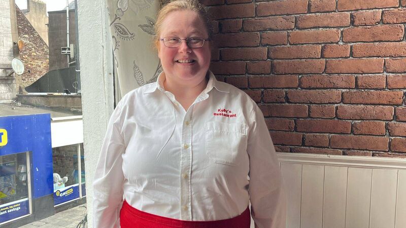‘Cork needs more people like Kathy Barry’: Local waitress praised for vigilance over elderly customer ‘Cork needs more people like Kathy Barry’: Local waitress praised for vigilance over elderly customer