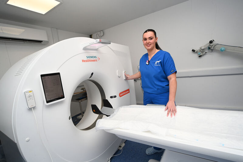  Staff member Kaylee with the CT scanner at Sunbeam Veterinary Hospital, Northpoint Business Park, Cork, T23 FXY9. Picture: Larry Cummins