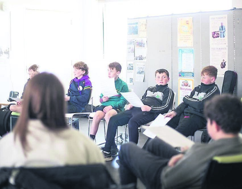 Féile Fearann Rí sean-nós singing workshop at Hollyhill Library. Picture: Fionn Mulvey
Féile Fearann Rí sean-nós singing workshop at Hollyhill Library. Picture: Fionn Mulvey