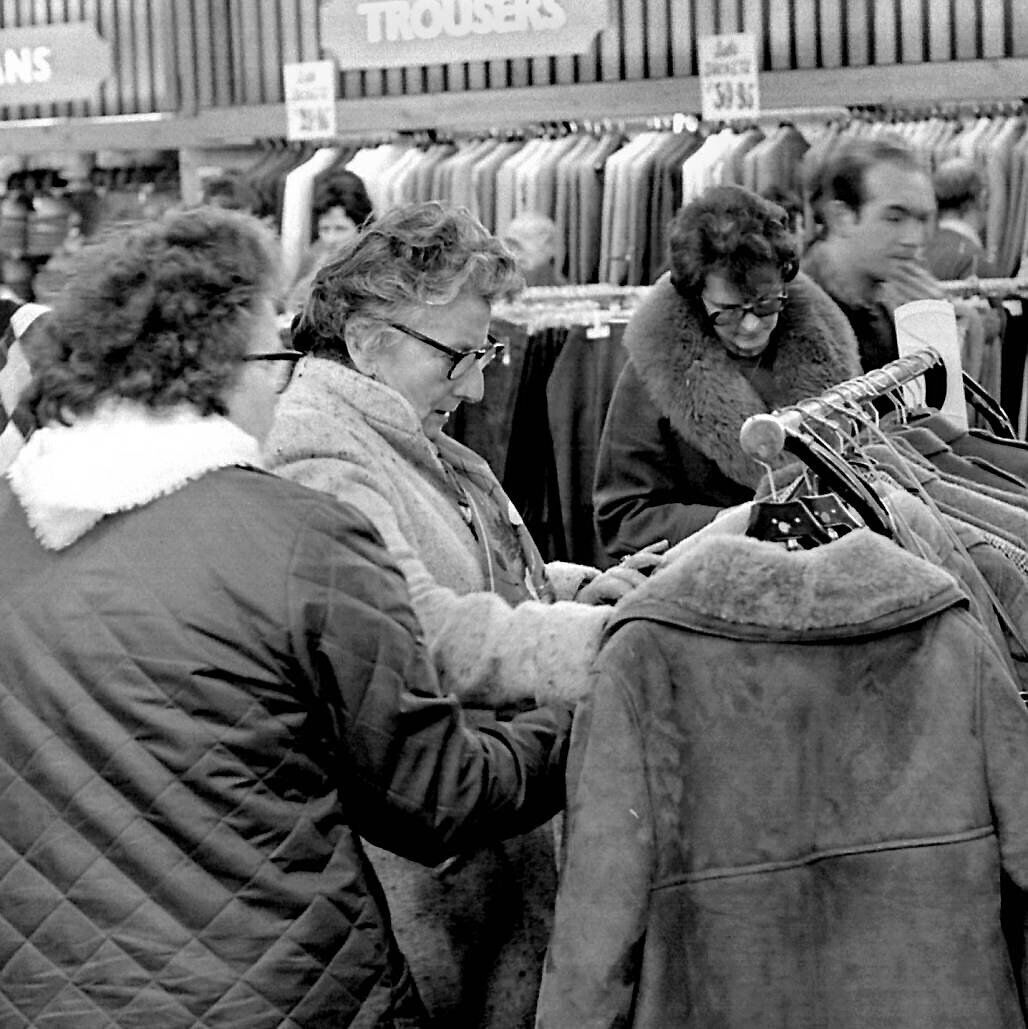 Shoppers at the Roches Stores sale on Patrick Street, Cork city, on January 11, 1983 - a reader who was a dress buyer for the store speaks to Throwback Thursday today Shoppers at the Roches Stores sale on Patrick Street, Cork city, on January 11, 1983 - a reader who was a dress buyer for the store speaks to Throwback Thursday today