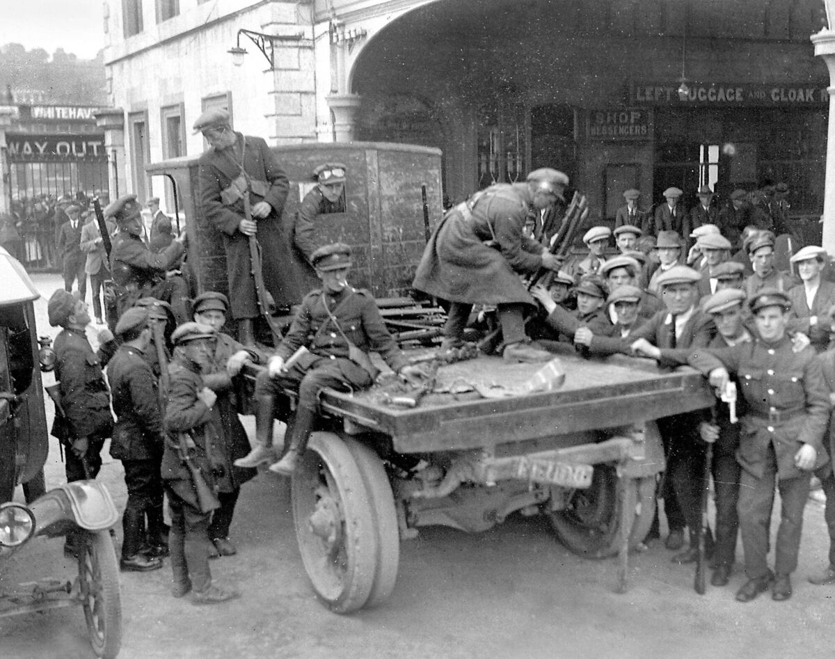 Free State soldiers unload guns at Albert Street Railway Station in Cork during the Irish Civil War in August, 1922. A reader reveals his grandparents were civilians caught up in the conflict in Cork Free State soldiers unload guns at Albert Street Railway Station in Cork during the Irish Civil War in August, 1922. A reader reveals his grandparents were civilians caught up in the conflict in Cork