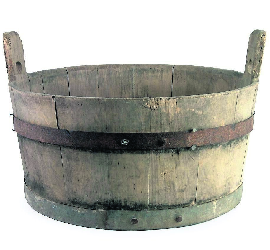 A wooden wash tub for hand washing clothes, from the Irish Folklife Collection A wooden wash tub for hand washing clothes, from the Irish Folklife Collection