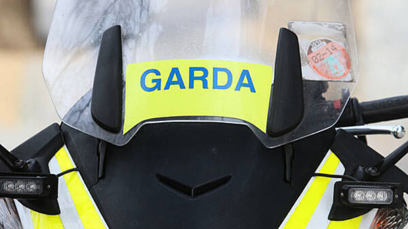 Man (40s) arrested after Garda struck by van in Co Louth Man (40s) arrested after Garda struck by van in Co Louth