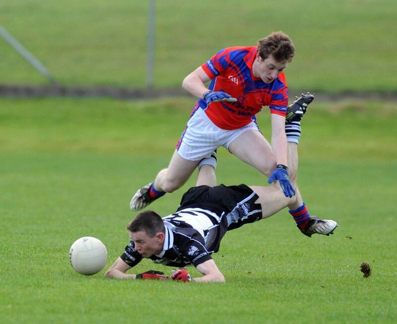 Donoughmore's James Honohan and Dripsey's David O'Sullivan tussle for the ball in 2011. Picture: Eddie O'Hare