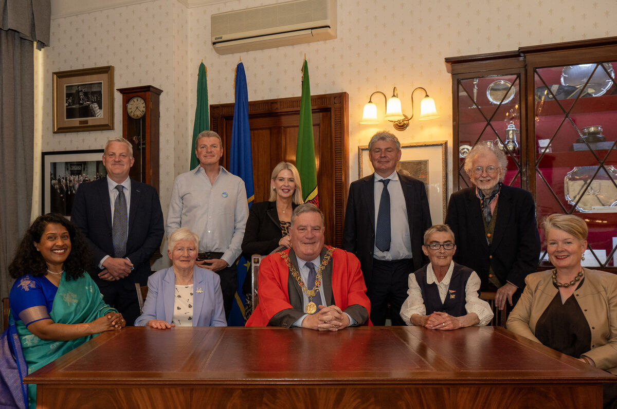 Back: John Dolan, The Echo; Graham Clifford; Cork City Council CEO Valerie O’Sullivan, John Spillane, and Jimmy Crowley. Front: Joanna Dukkipati, Nora O’Donovan, Lord Mayor Cllr Dan Boyle; Siobhán O’Dowd, and Maria Young at City Hall.